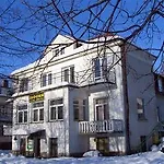 Zlocien Проживание в семье *
